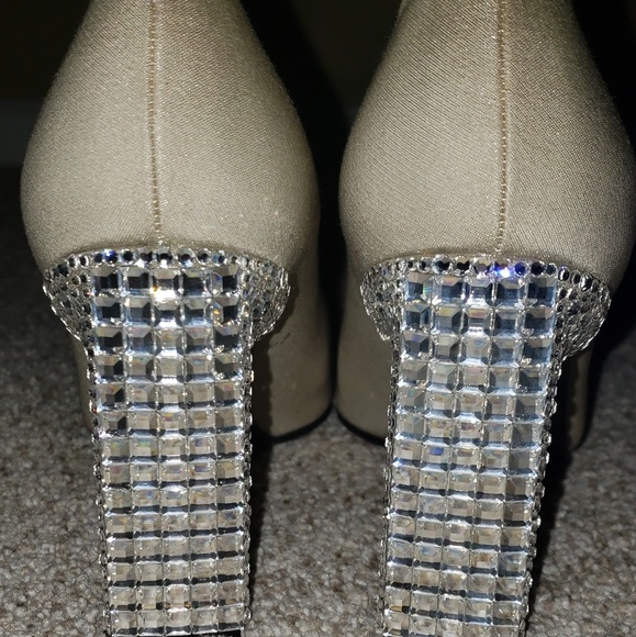 Stuart Weitzman Shoes - Vintage Stuart Weitzman Heels